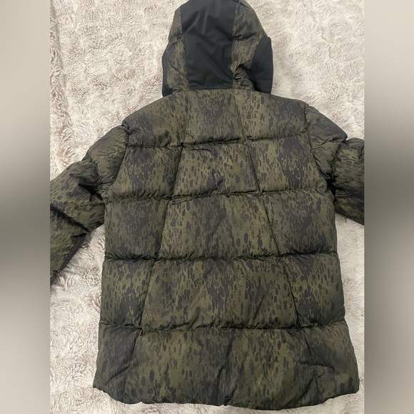 Moncler Rare Obert Giubbotto Jacket in Leopard Sz 2 - Picture 4 of 16